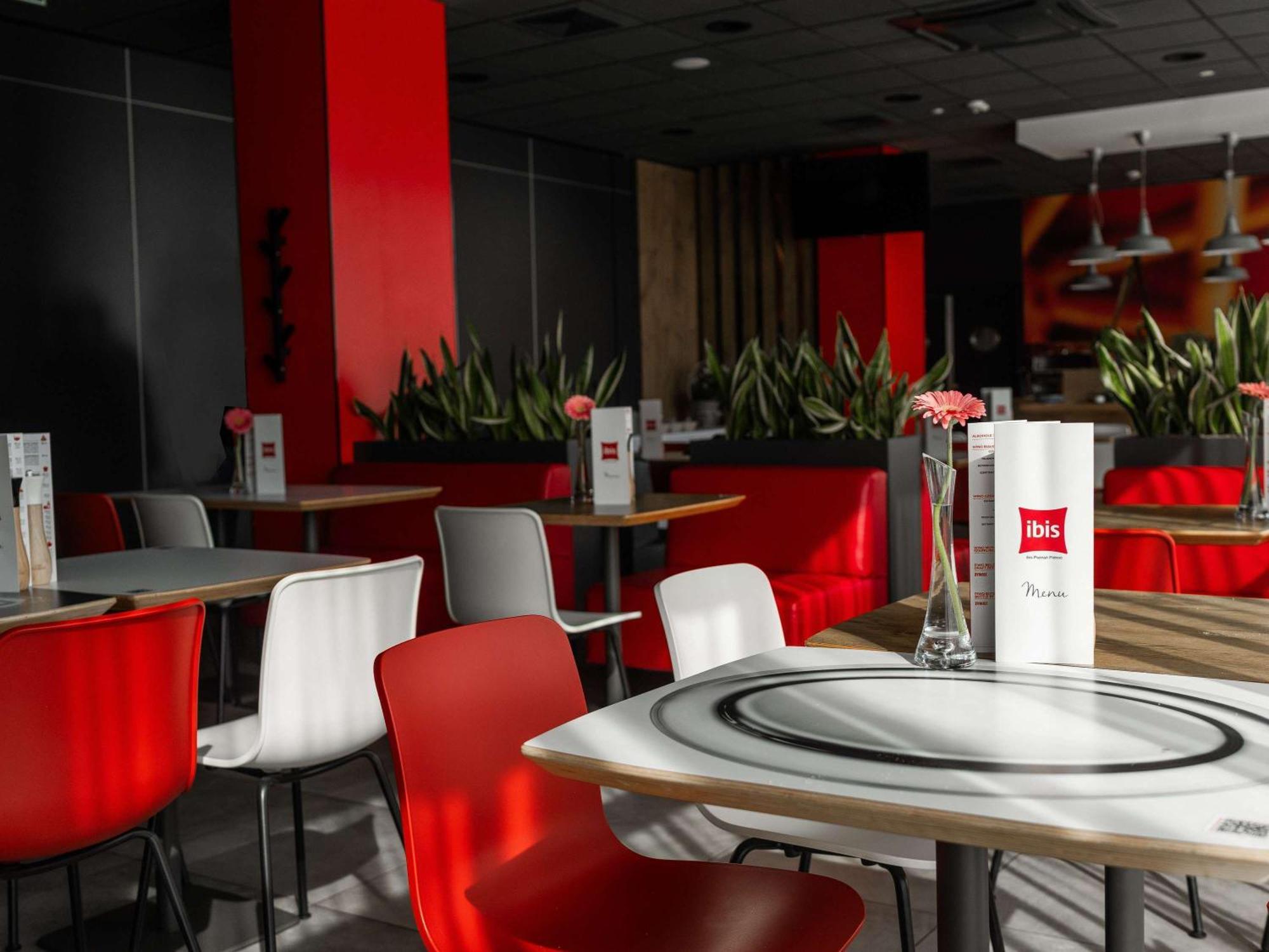 Ibis Poznan Polnoc Hotel Suchy Las Exterior photo